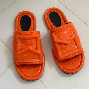 Tibi Beryen slides